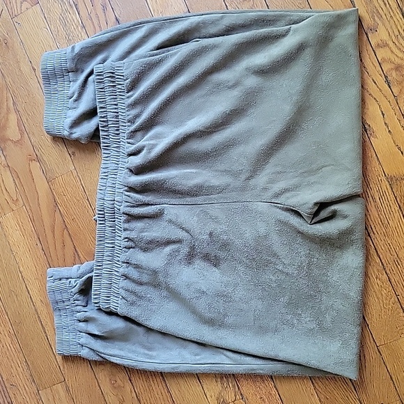 2/$15 Hem & Thread Olive Jogger Pants (L) - Picture 6 of 7